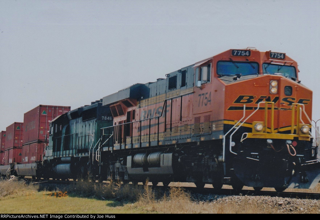 BNSF 7754 West